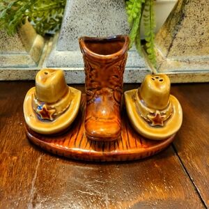 Western Boot and Hat Salt and Pepper Shakers With Cowboy Boot Toothpick